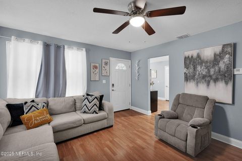 Single Family Residence in Jacksonville FL 9069 JEFFERSON Avenue.jpg