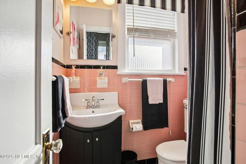 Single Family Residence in Jacksonville FL 1639 TALBOT Avenue 25.jpg